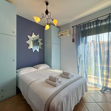 Feriehus Luxury Seaside In Featuring Pool Pefkochori